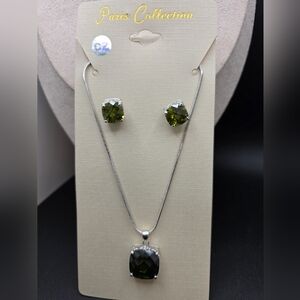 Green Jewelry Set (2325)